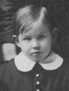 1915 Age: 3