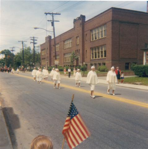 Image:Memorial Day 1970 - 11.jpg