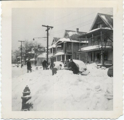 Image:1950 snowstorm on Redman (03).jpg