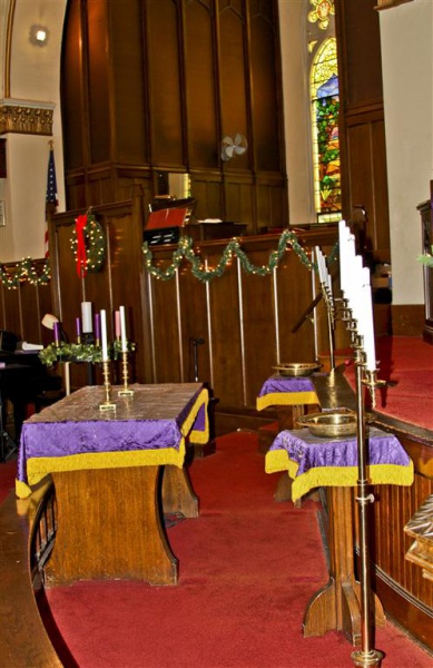 Image:Brooklyn Methodist - altar table.jpg
