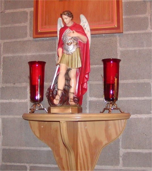 Image:Statues (8).jpg